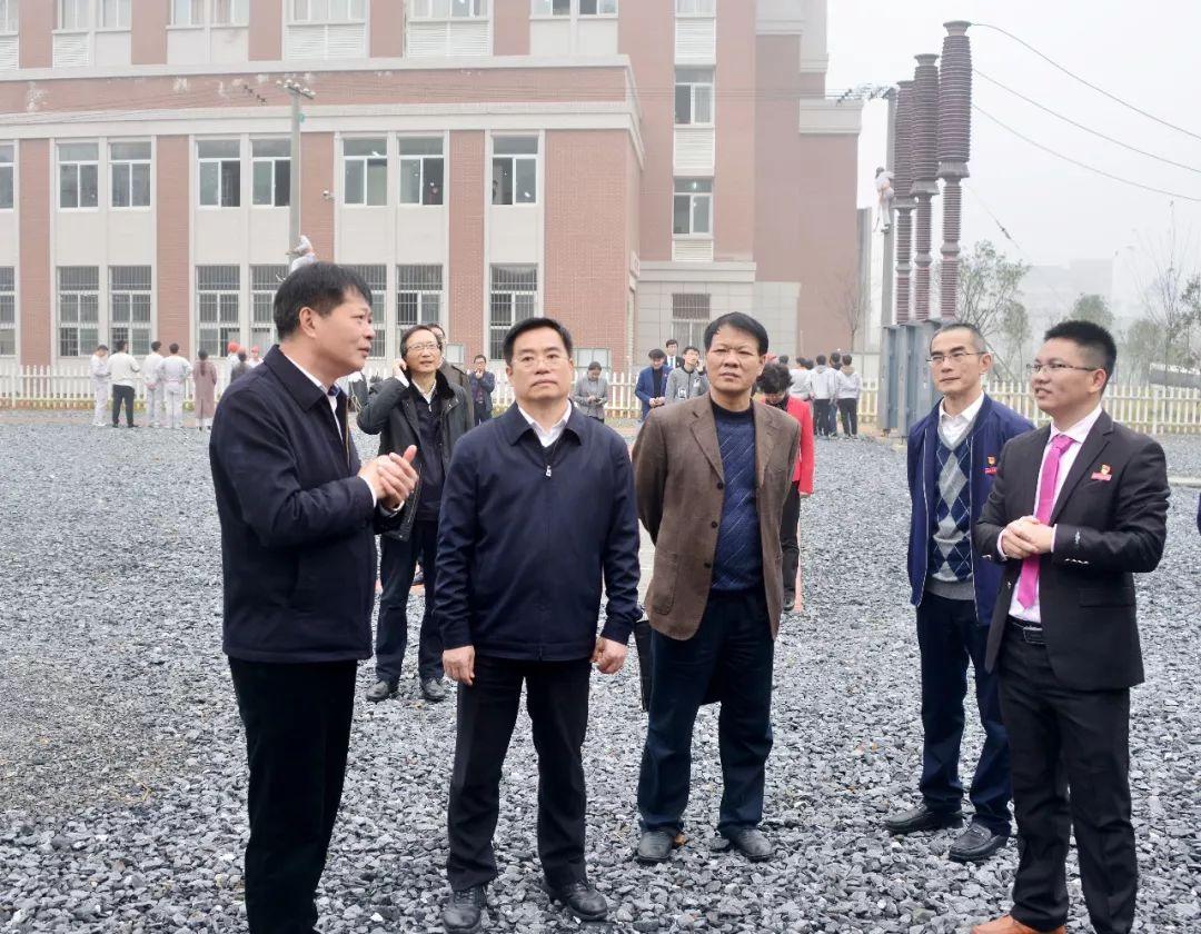 福建之声,向听众朋友们问好