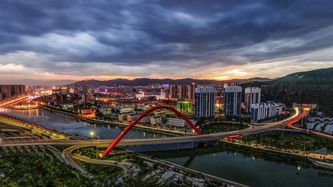 探秘张家口，北方蓝天的无限魅力！🌄✨